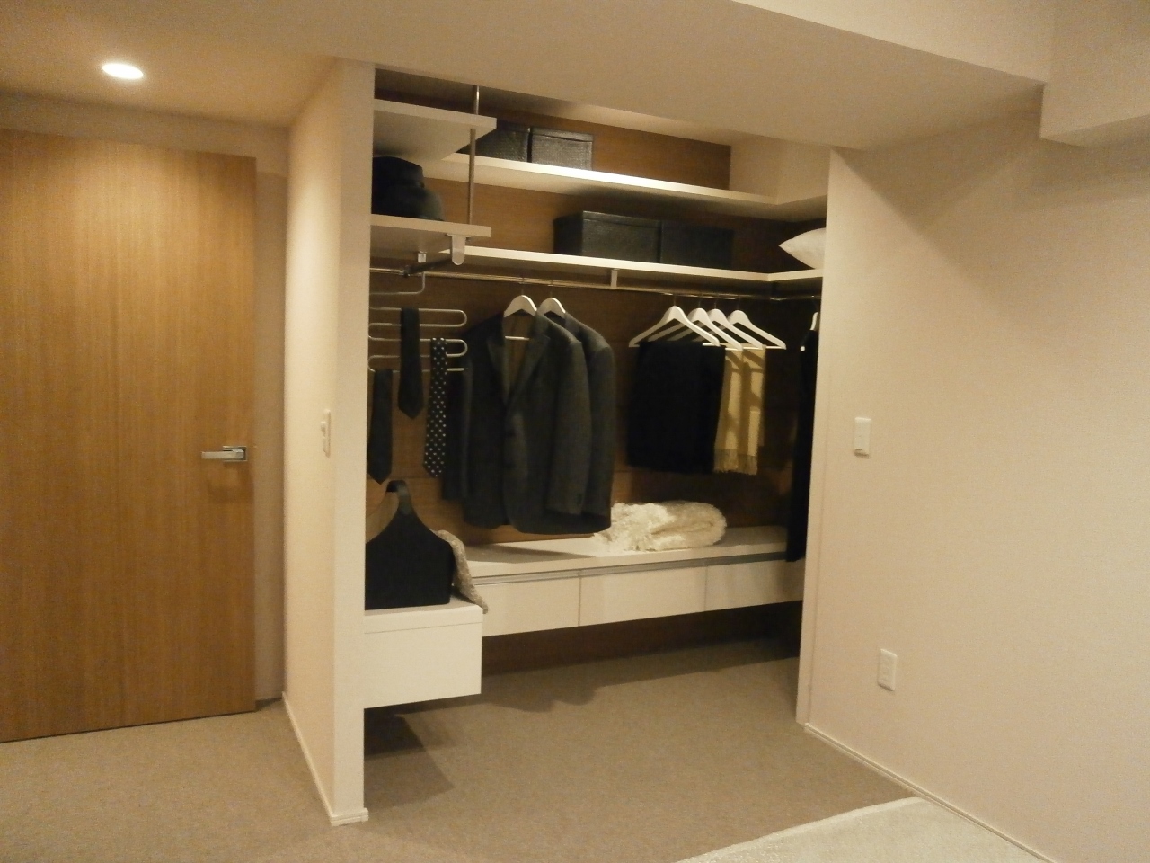 Closet storage