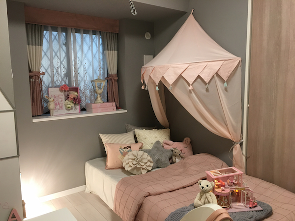 可愛いピンク色の子供部屋！